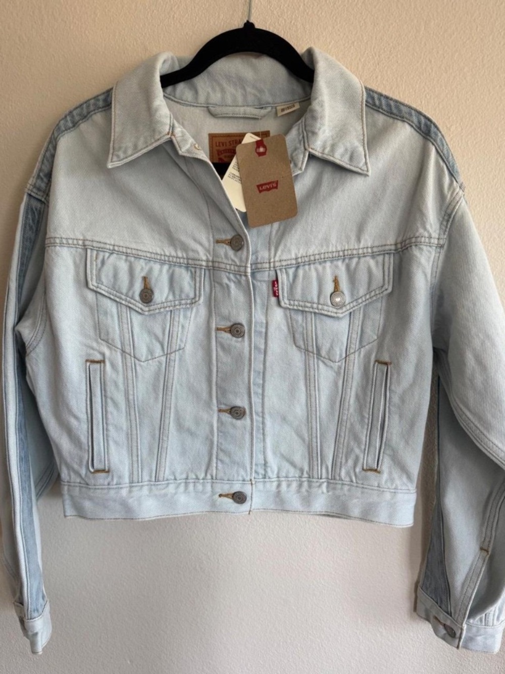 Levi’s denim jacket striped sleeves M